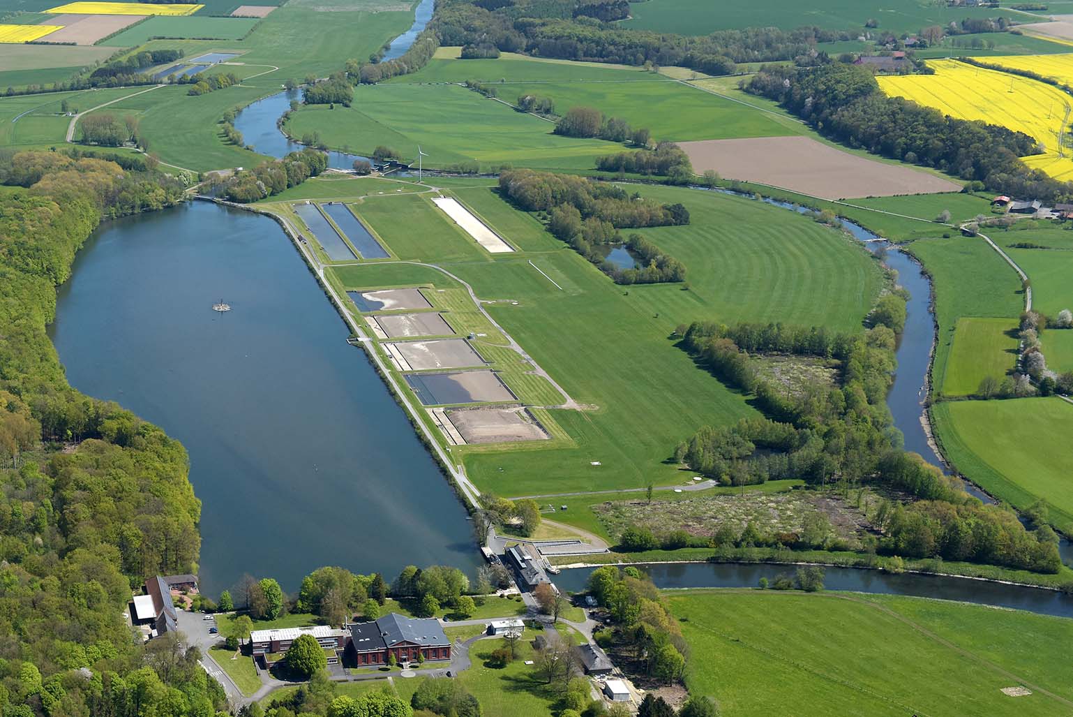 Bank filtration and groundwater enrichment